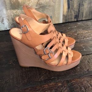 Camel Wedges - sz 9 - Lucky Brand